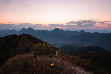 乒乓球比赛过程精彩描写