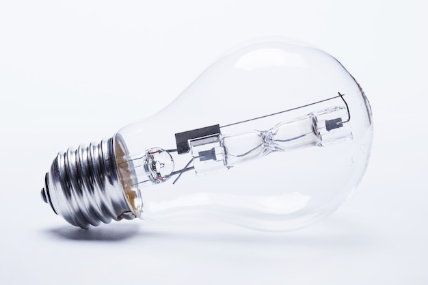 乒乓球球在对面可以触桌几次