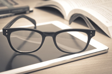 为什么有人愿意花20万买红旗HS5？